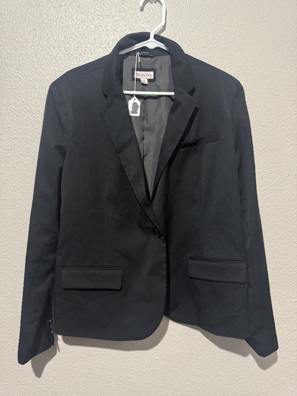 Merona women’s black blazer